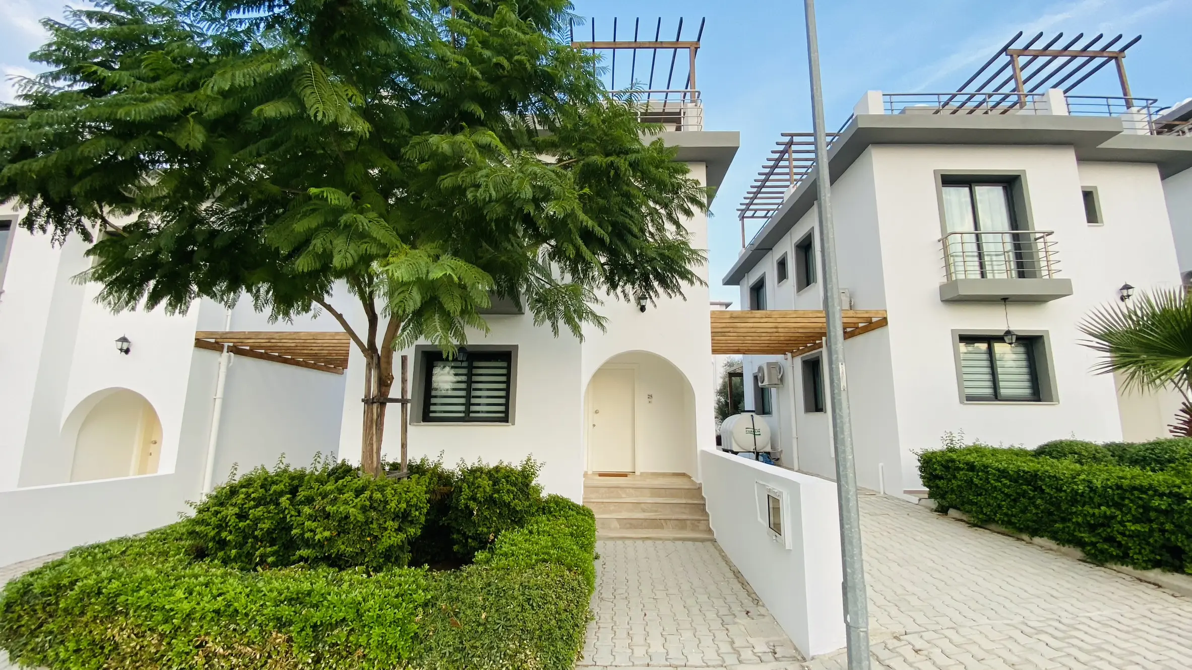 Skyline Villa Projesi –Esentepe' de Deniz ve Dağ Manzaralı Lüks Yaşam